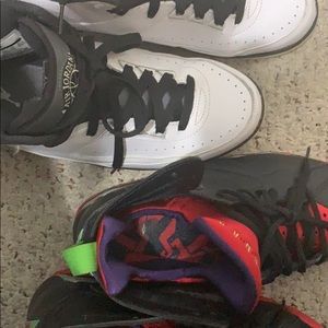 Bundle deal of shoes